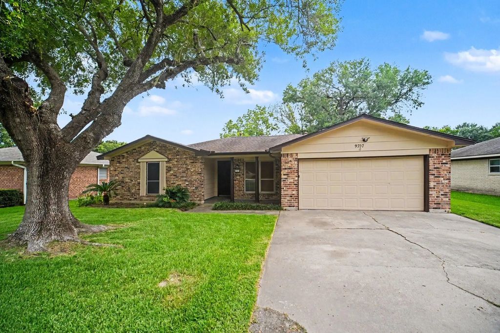9707 Mackworth Drive, Stafford