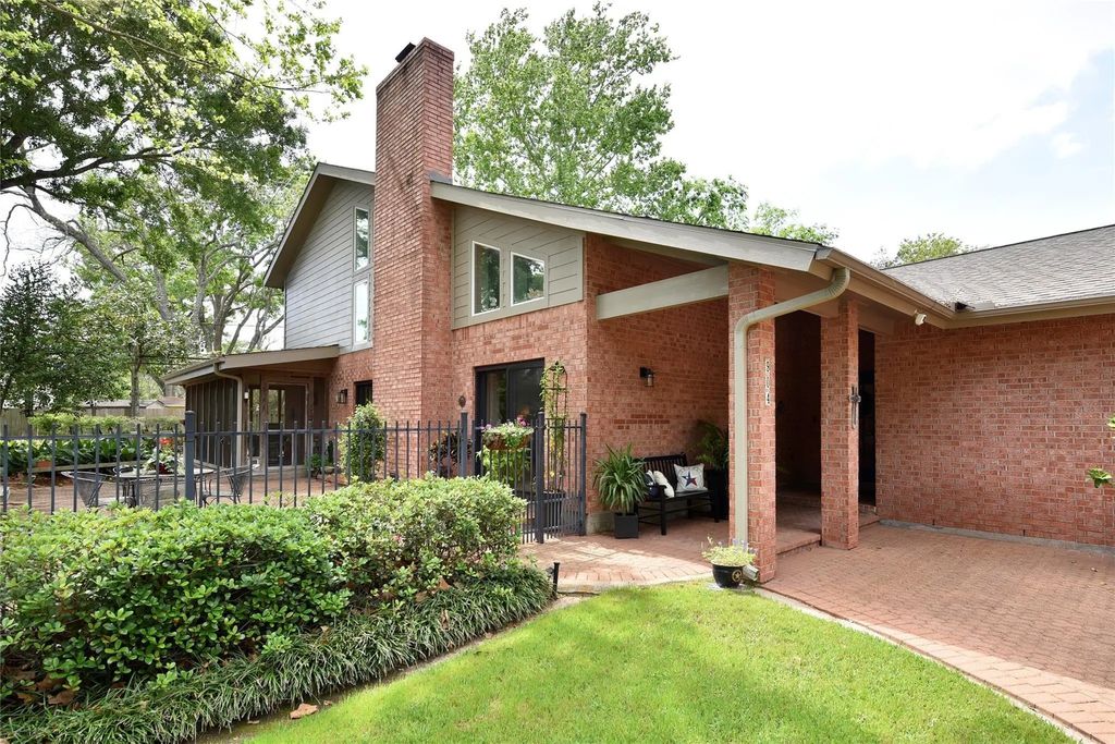 904 Winston Drive, Richmond