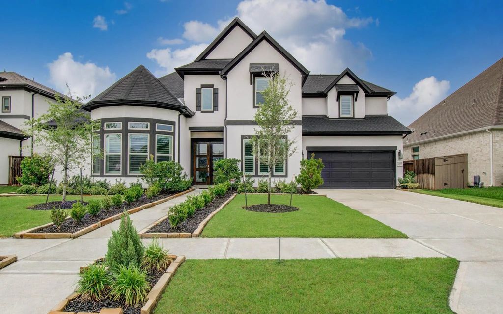 10015 Crescent Wood Drive, Missouri City