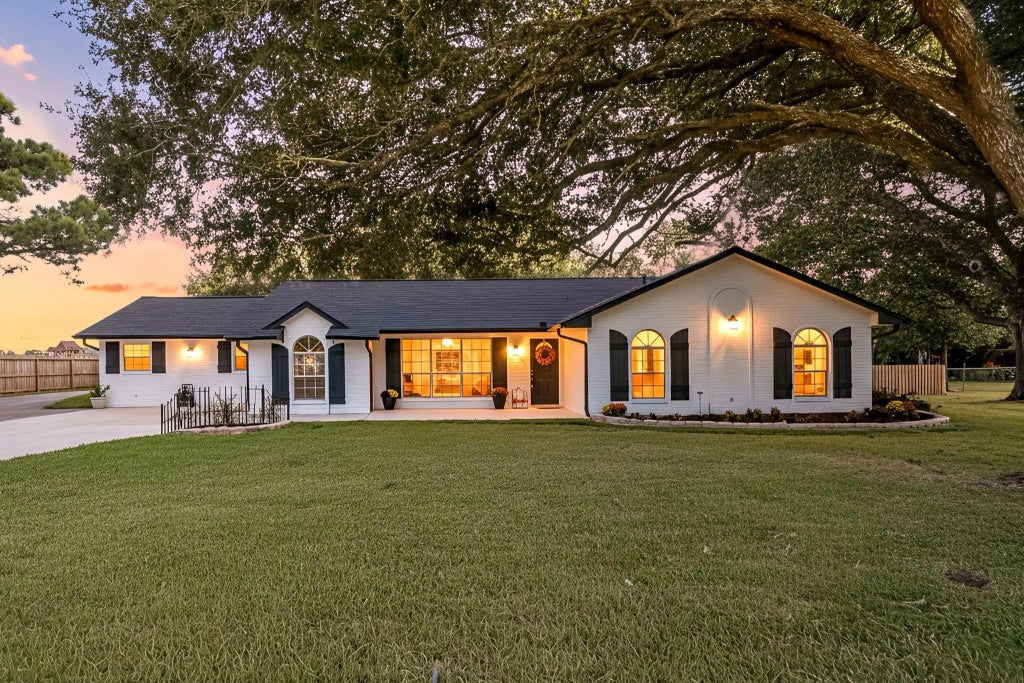 3703 Longherridge Drive, Pearland