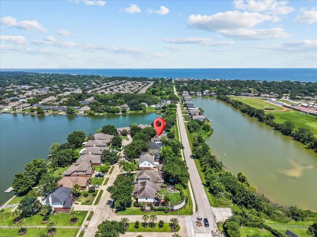 1409 Mija Lane, Seabrook