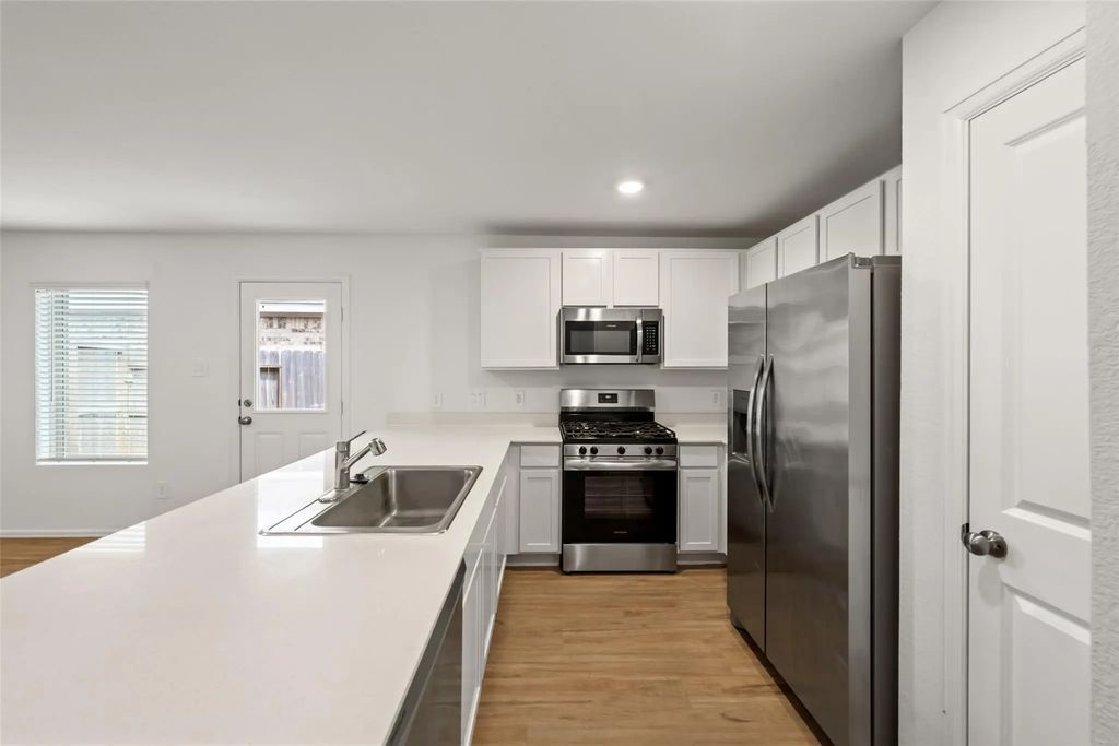 557 Brook Terrance Lane, Willis
