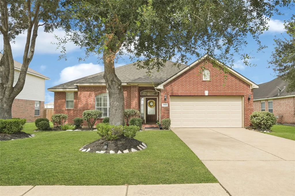 2515 Atlas Drive, Missouri City