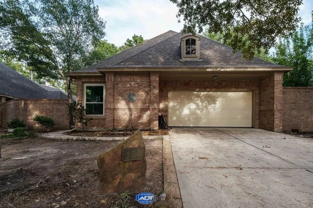 127 S Copperknoll Circle, The Woodlands