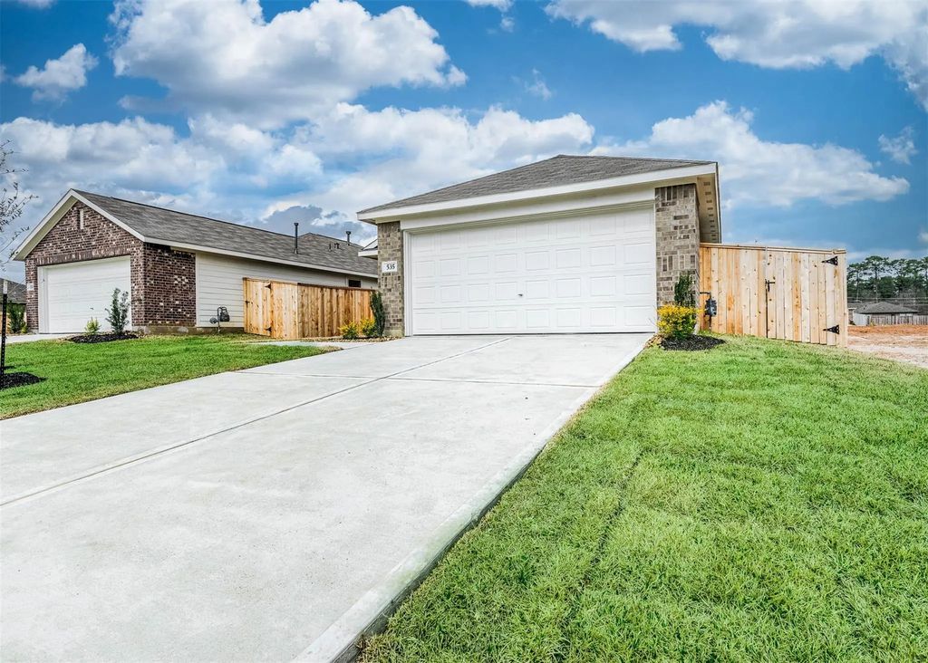 535 Flower Reed Court, Magnolia