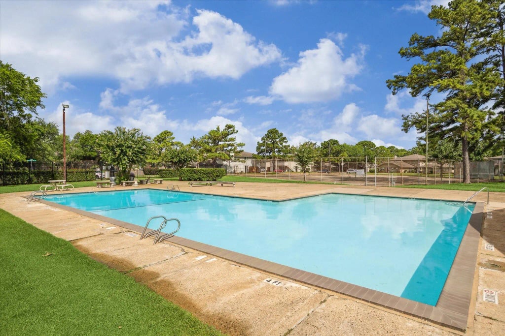 5667 Birchmont Drive A, Houston