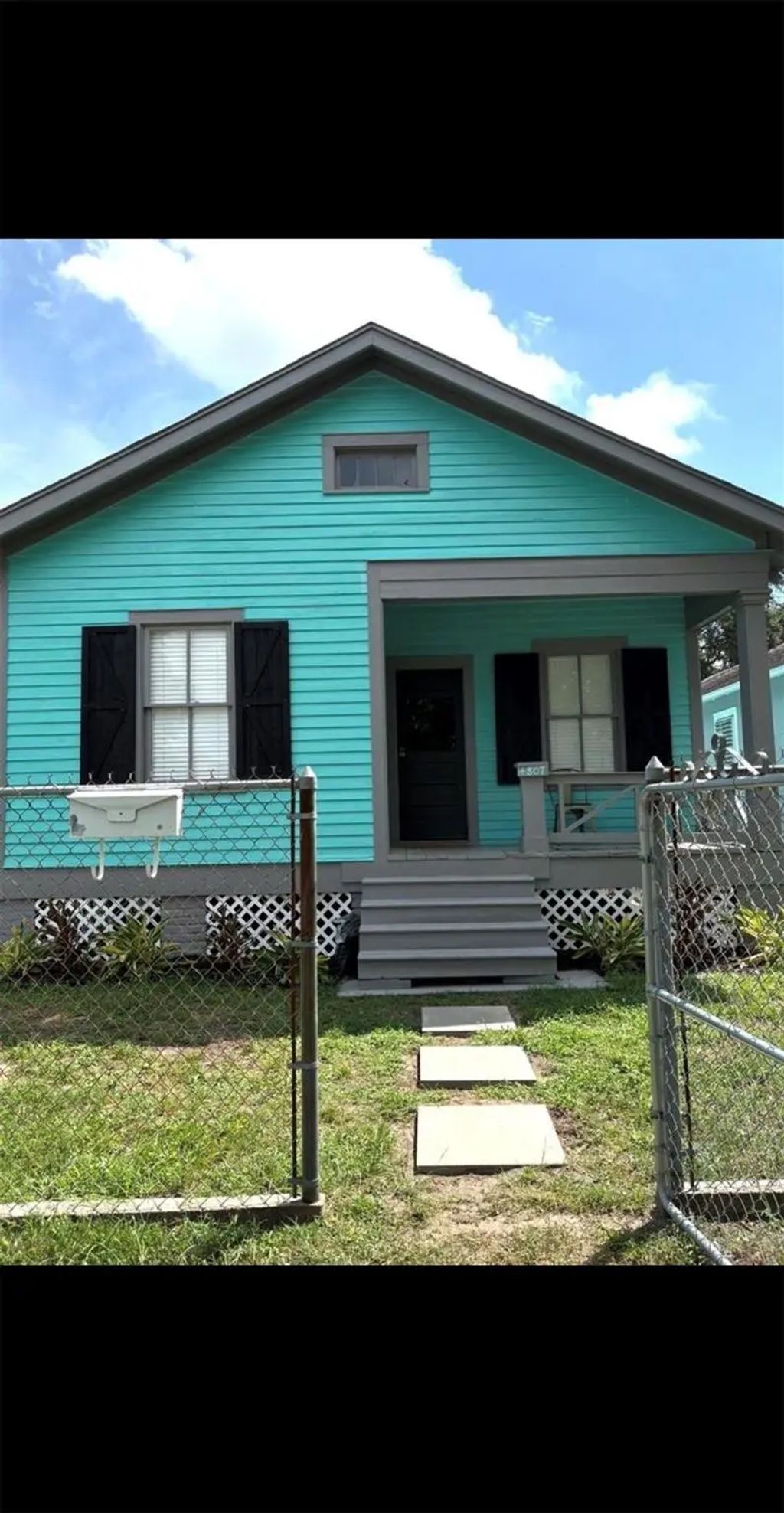 4807 Avenue P 1/2, Galveston