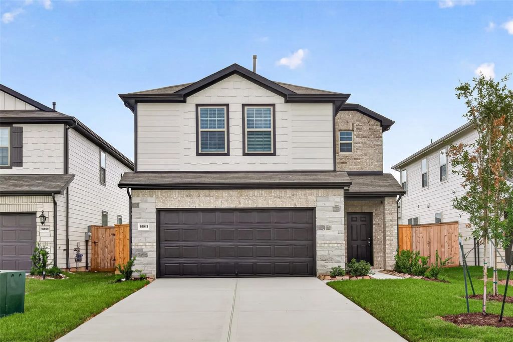 15913 Blass Valley Drive, Conroe