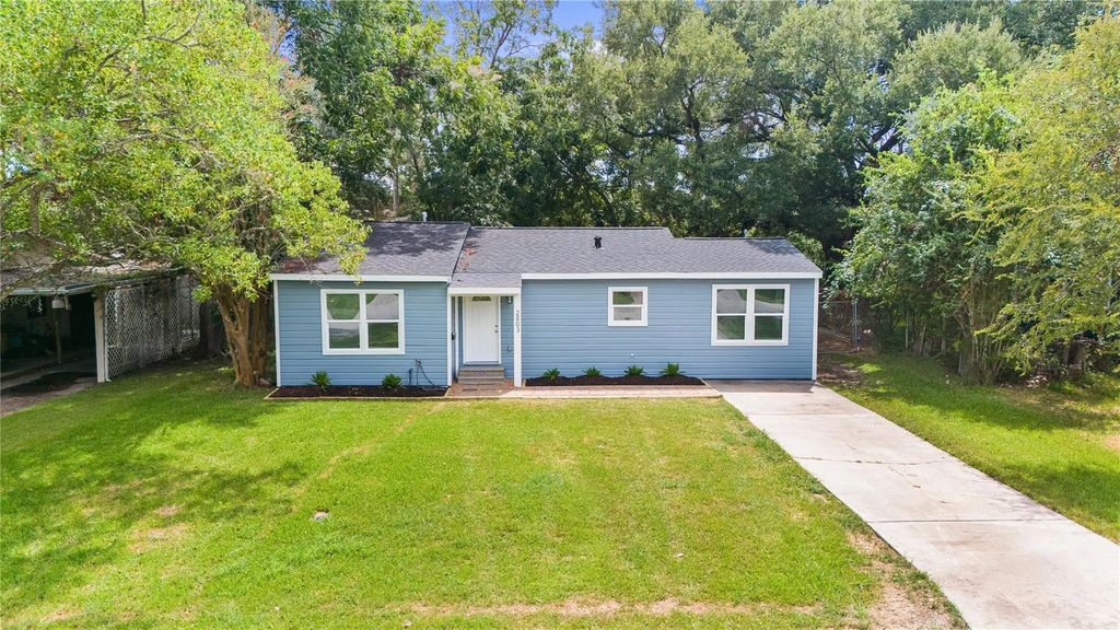 2803 S Houston Drive, La Marque
