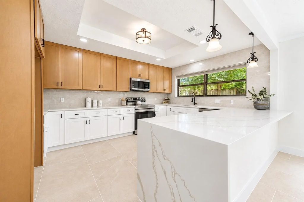 109 Dorado Drive, Friendswood