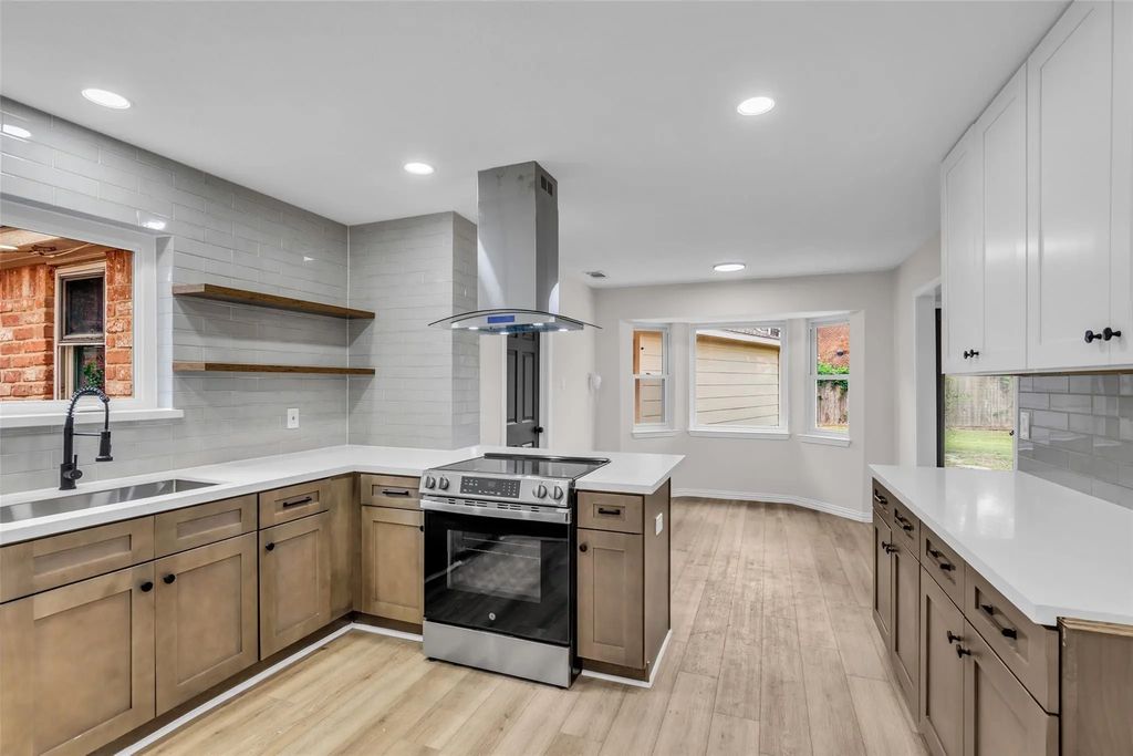 8310 Forest Ridge Road, Spring
