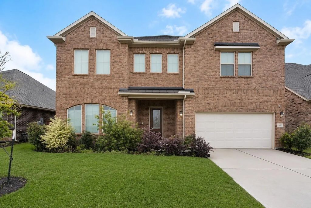 22368 Misty Woods Lane, Porter