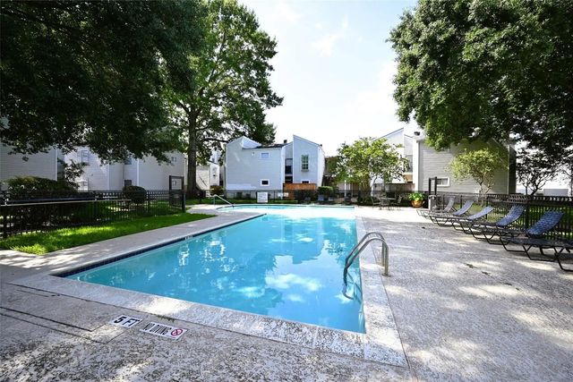 9809 Richmond Avenue G1, Houston