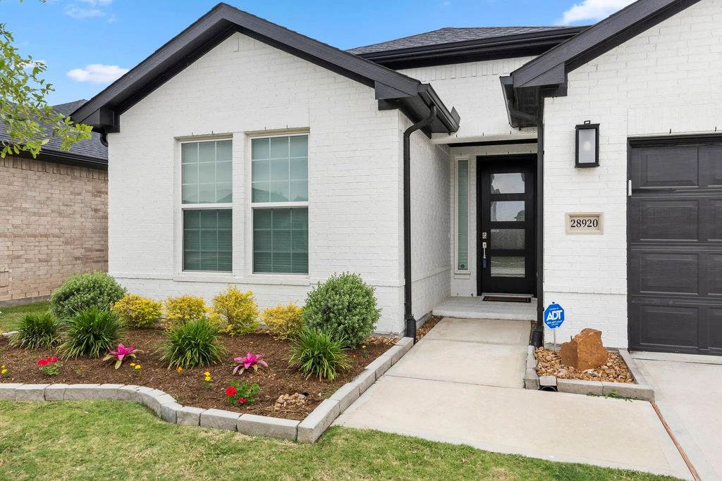 28920 Autumn Shore Drive, Fulshear