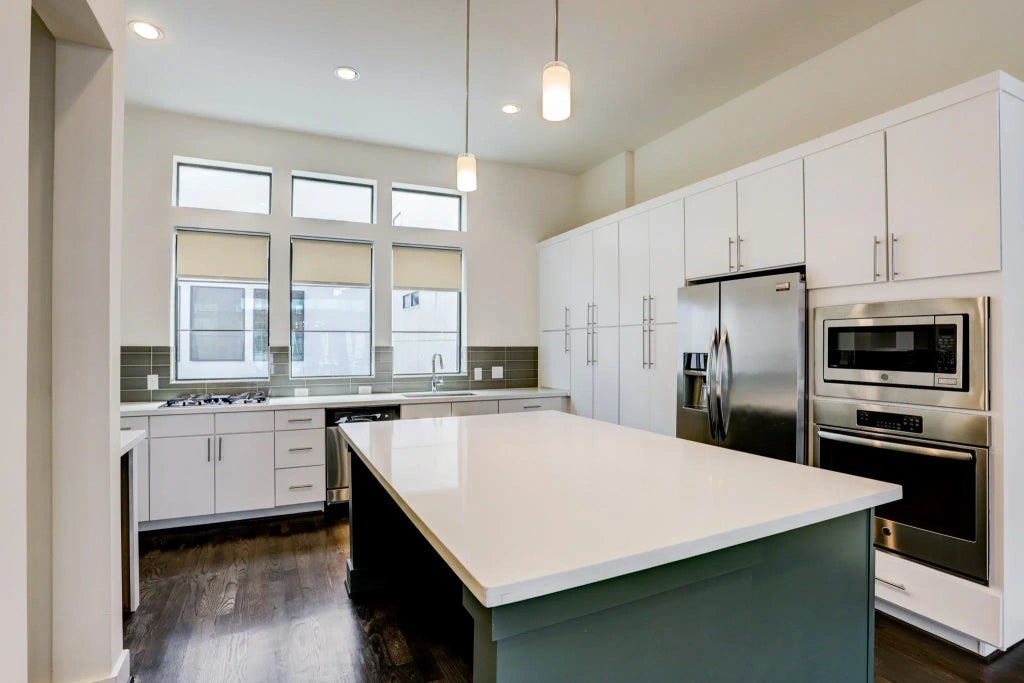 2106 Colorado Street, Houston