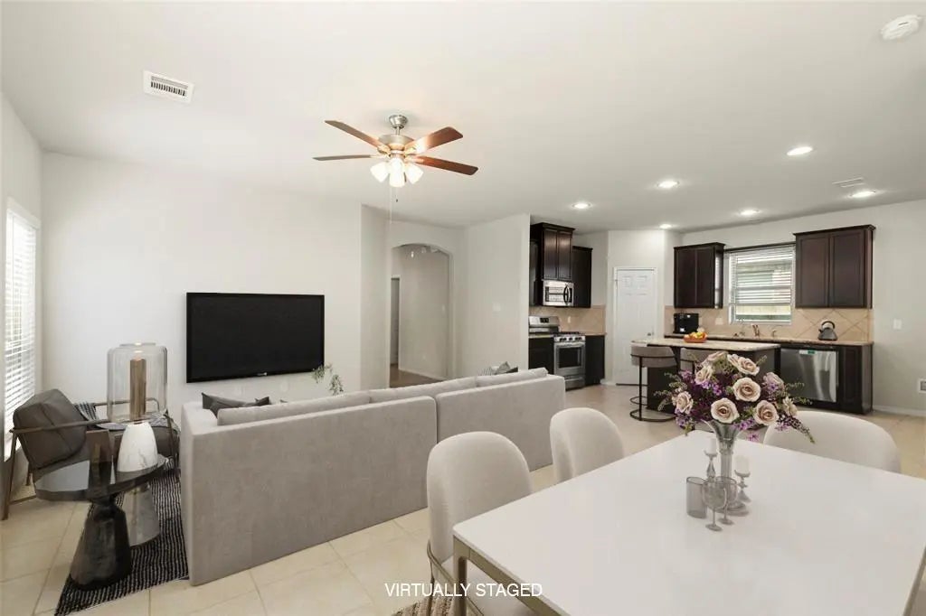 1333 Red Hills Drive, Rosharon