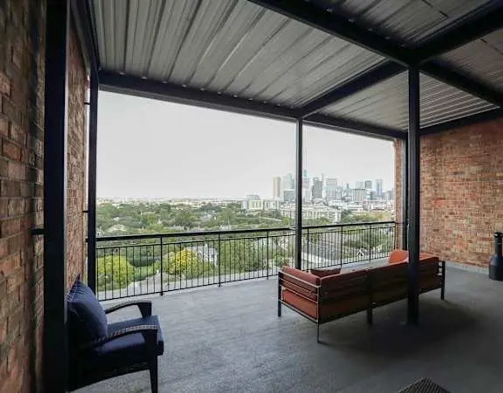 230 W Alabama Street 611, Houston