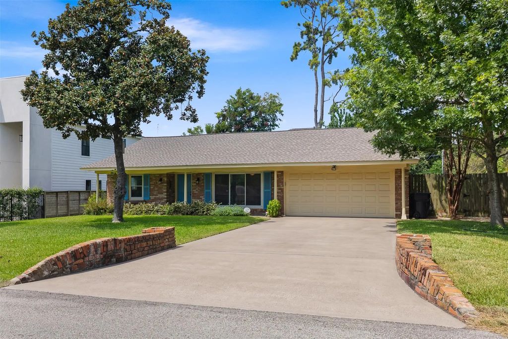 1427 Adkins Road, Houston