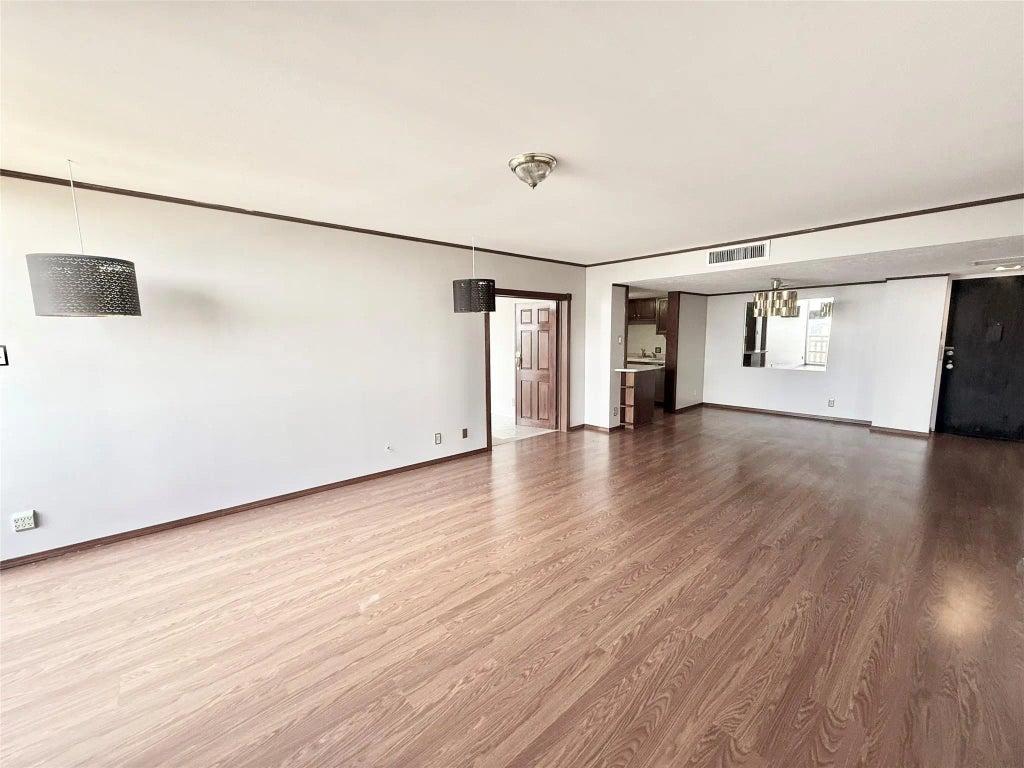 2016 Main Street 1904, Houston