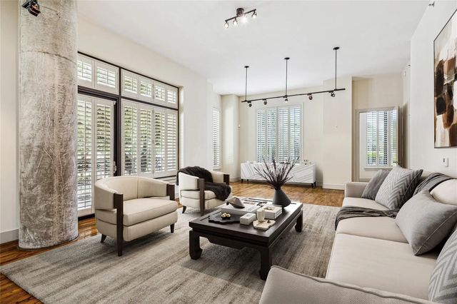 5005 Hidalgo Street 208, Houston