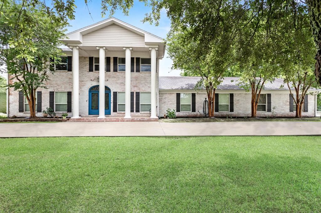 2502 Reins Road, Beaumont