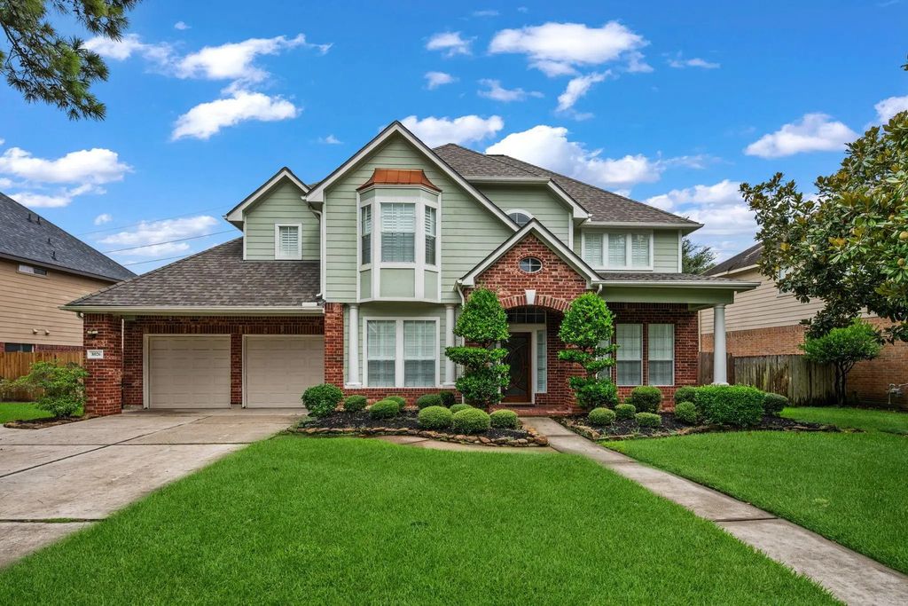 8026 Trophy Place Drive, Humble