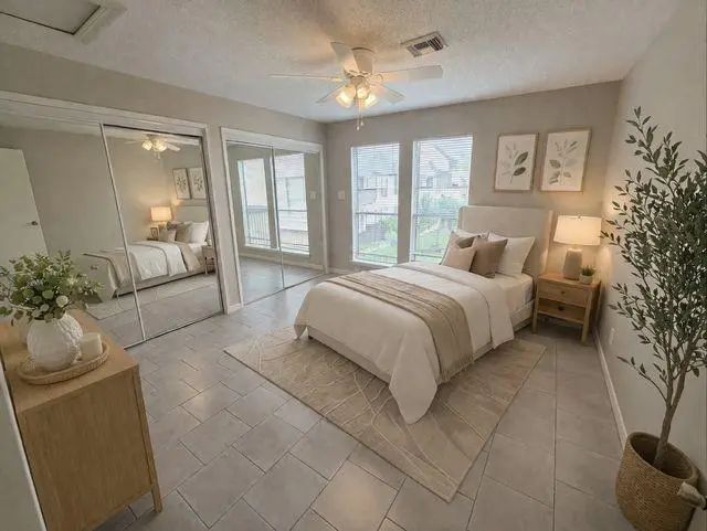 2277 S Kirkwood Road 104, Houston