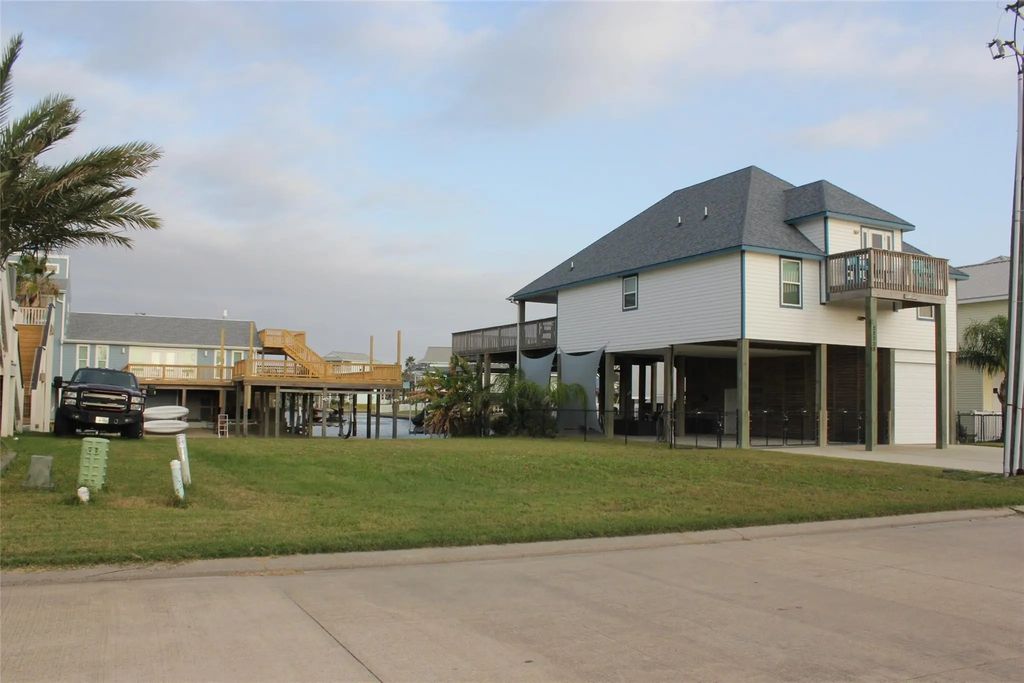 22210 Cantina Drive, Galveston