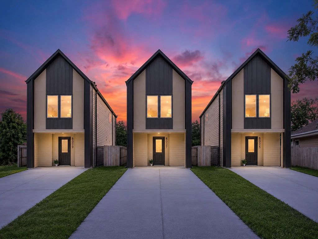 8027 Betty Boop Street, Houston