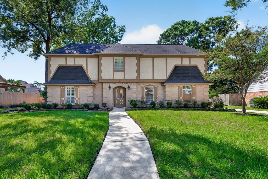 20011 Pinehurst Bend Drive, Humble