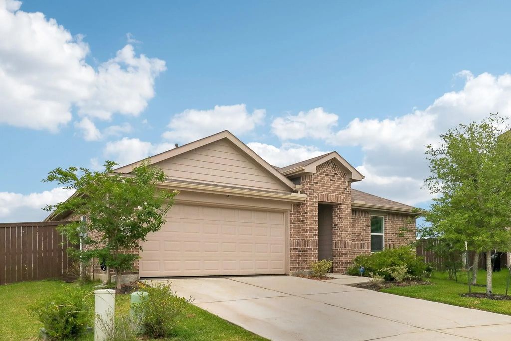 21319 Mountain Ash Drive, New Caney