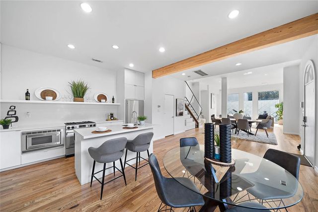 2437 North Boulevard, Houston