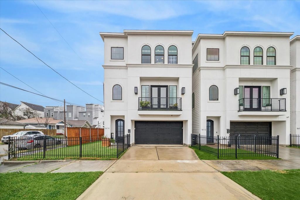 1614 Sampson Street, Houston