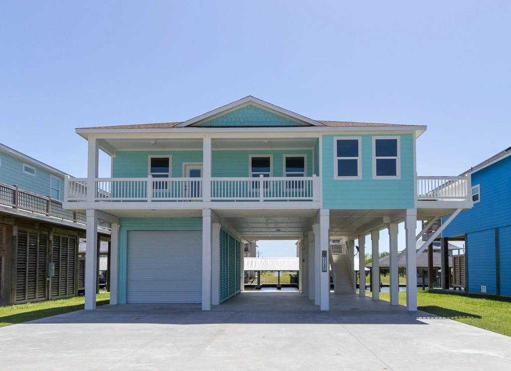 2120 Laguna Harbor Cove Boulevard, Port Bolivar