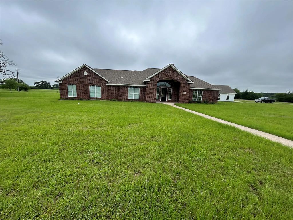 6100 Whitetail Lane, Bryan