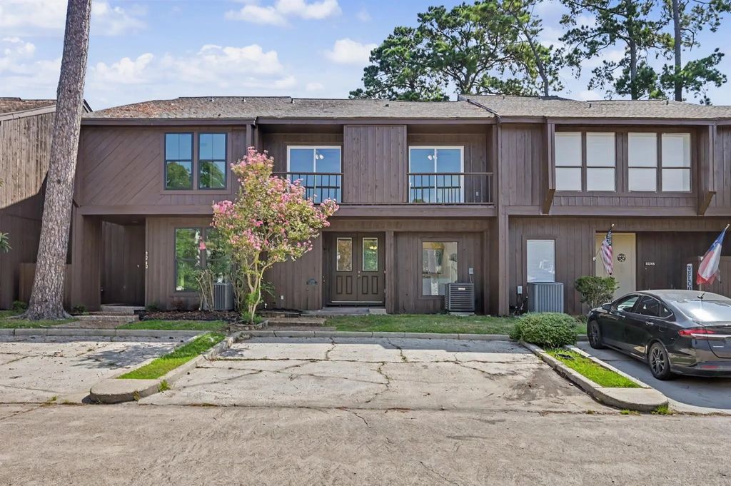 3240 Poe Drive, Montgomery