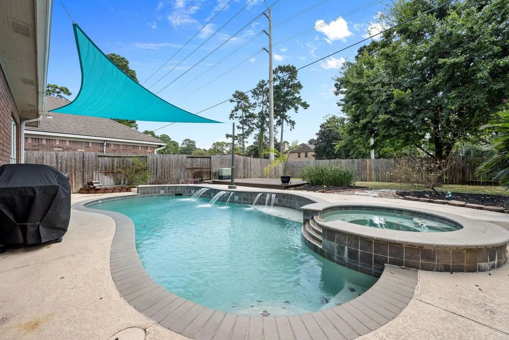 6020 Timber Oaks Ridge, Humble