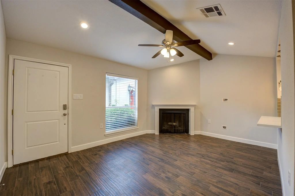 1917 Augusta Drive Drive 14, Houston