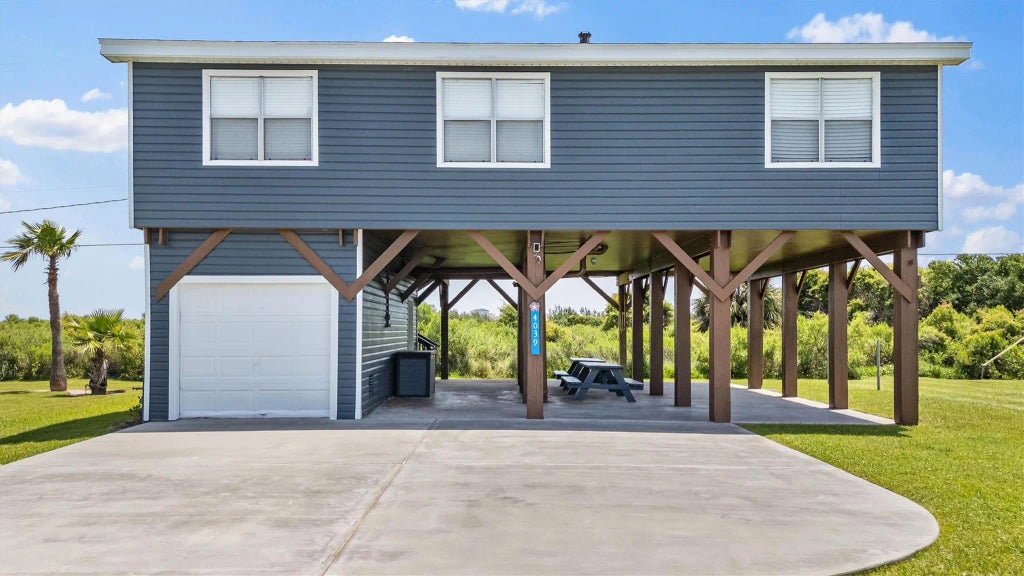 4039 San Jacinto Drive, Galveston