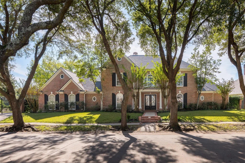 81 The Oval Street, Sugar Land