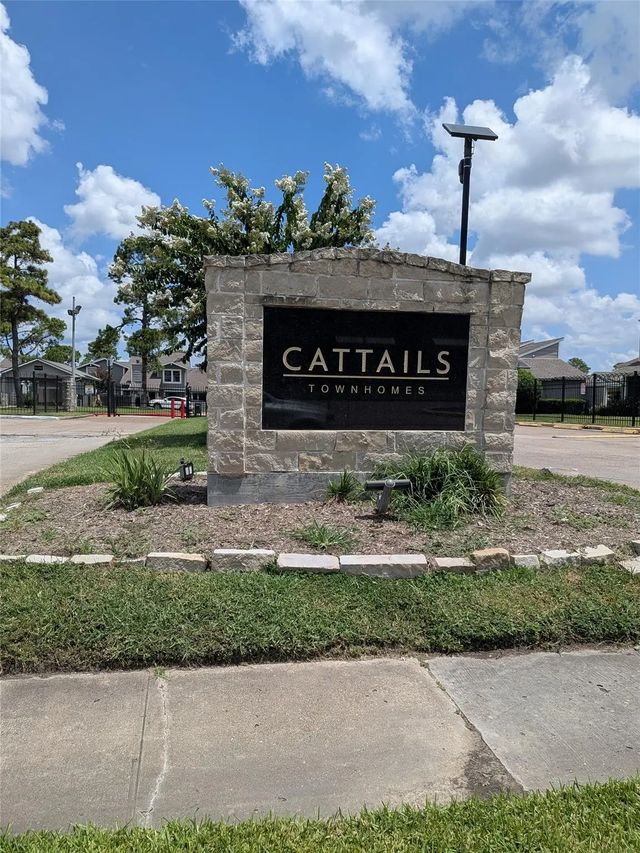 12214 Bob White Drive 122, Houston