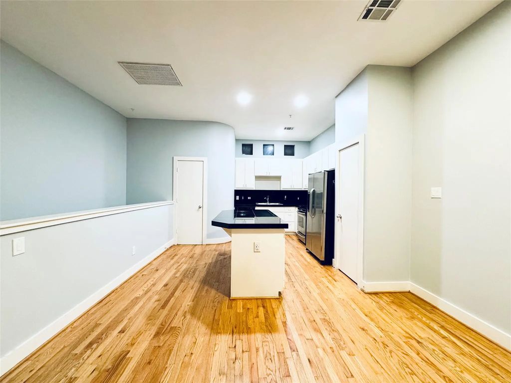 3501 Link Valley Drive 902, Houston