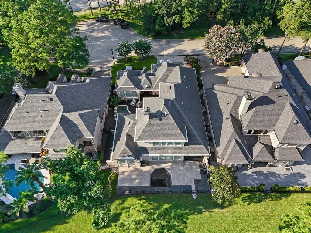 4214 Hidden Links Court, Kingwood