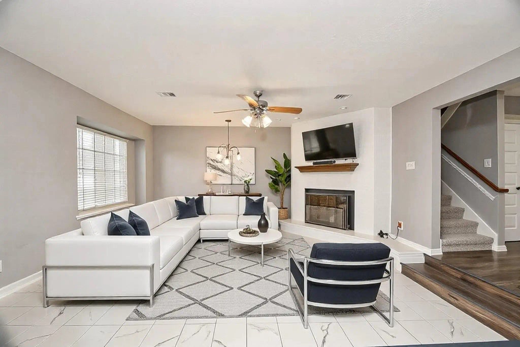 3310 Continental Drive, Missouri City