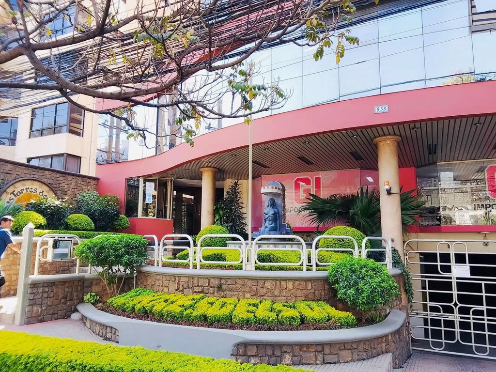 545 Av, Jose Ballivian Entre Oruro Y Ramon Rivero 838, 