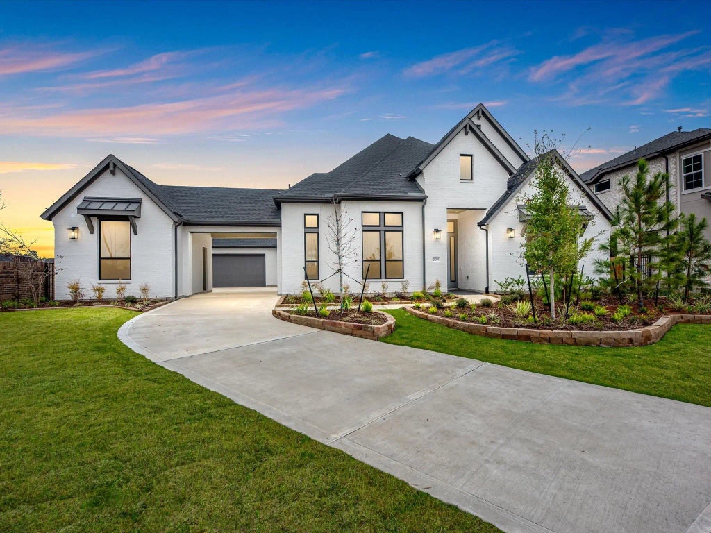 28005 Shining Trails, Spring