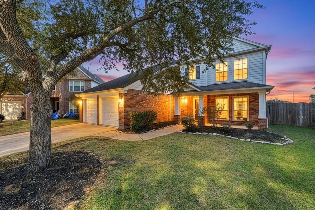 26038 Palmdale Estate Drive, Richmond