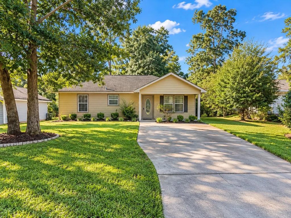 10465 Royal York Drive, Conroe
