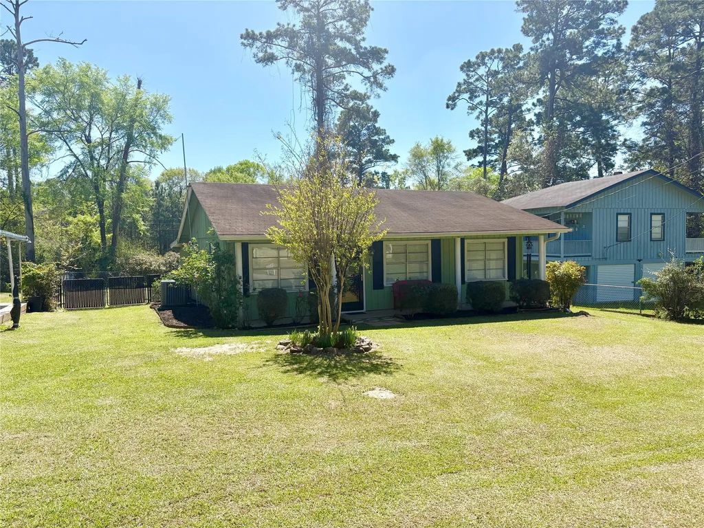 101 Pine Shadows Lane, Coldspring
