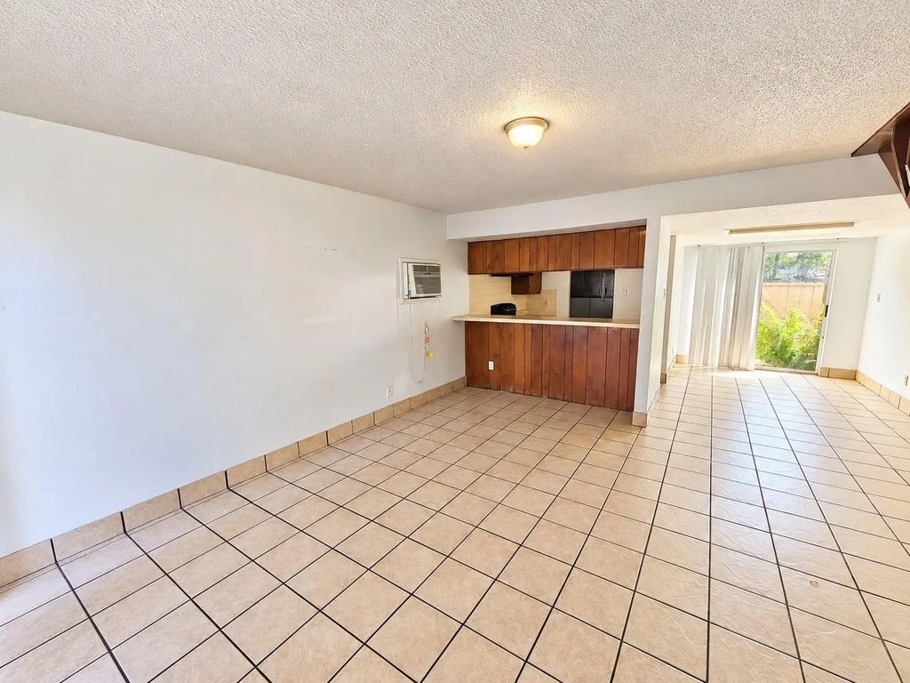 613 Jackson Ave, Bacliff